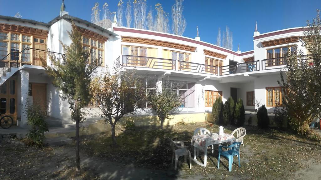 Goba Guest House Hundar Exterior photo